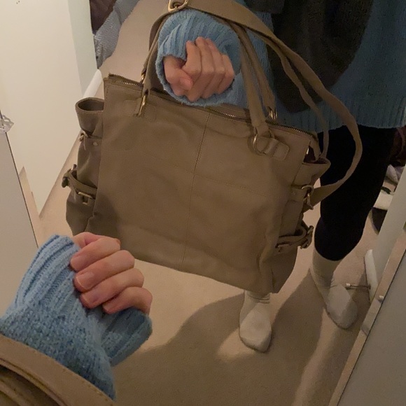 Like New Tan Satchel with shoulder strap and gold hardware. - Picture 7 of 7